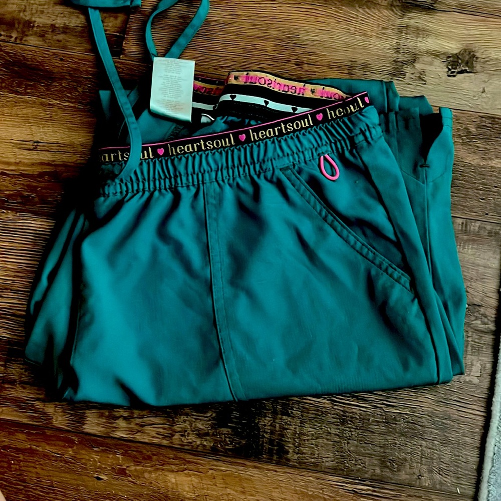 Heart soul scrub pants